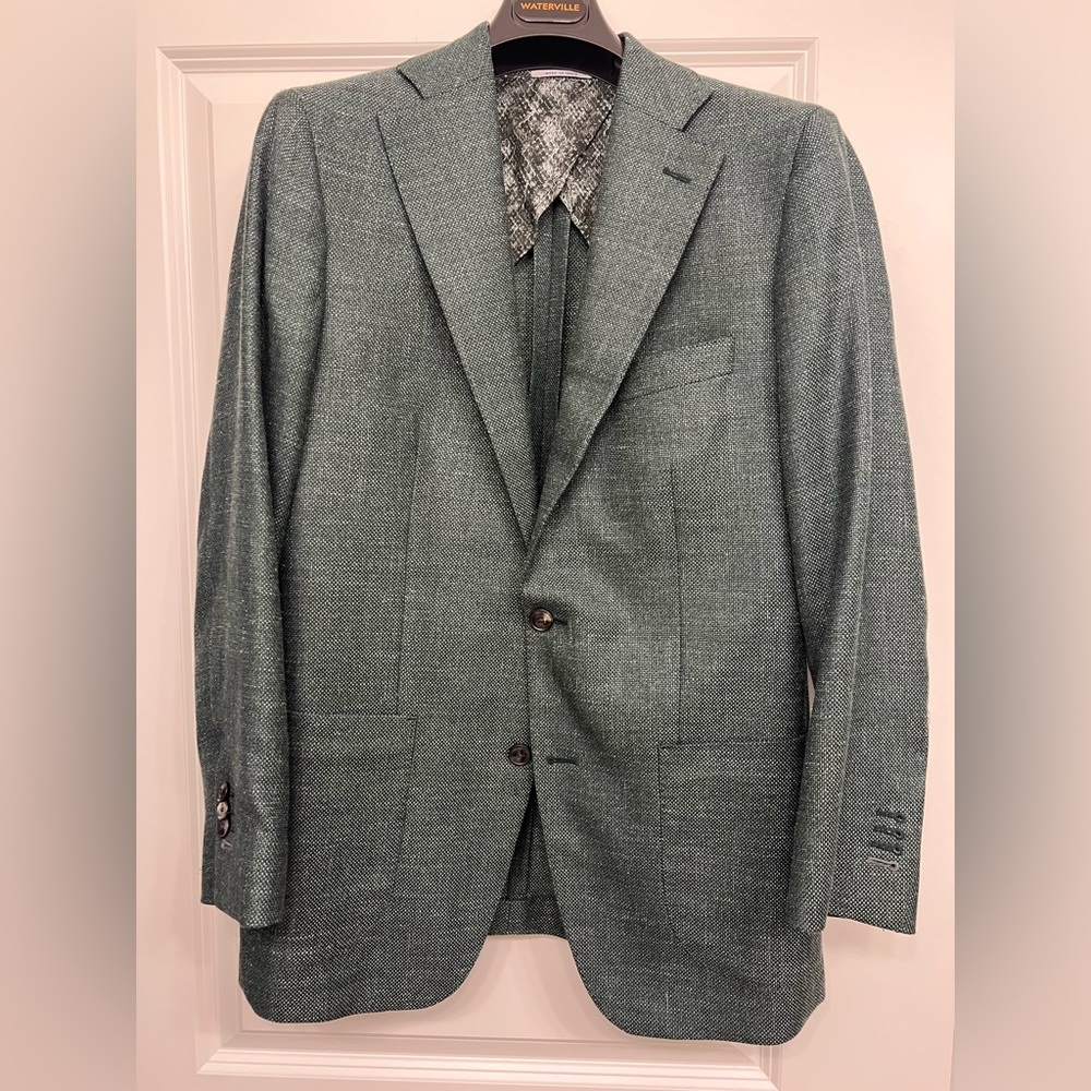Custom Atelier Munro wool, silk, and linen green sportcoat